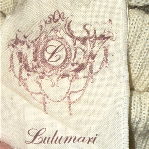 Lulumari Floral Embroidered Short Sleeve Turtleneck Sweater SZ Small - Picture 6 of 7